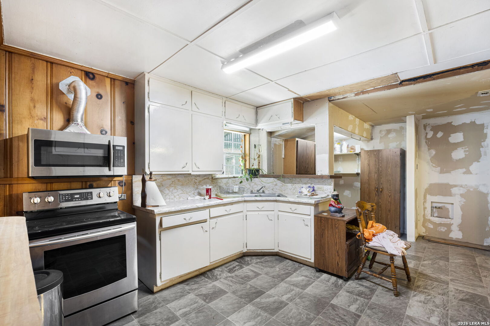 1927 W WOODLAWN AVE, photo 8