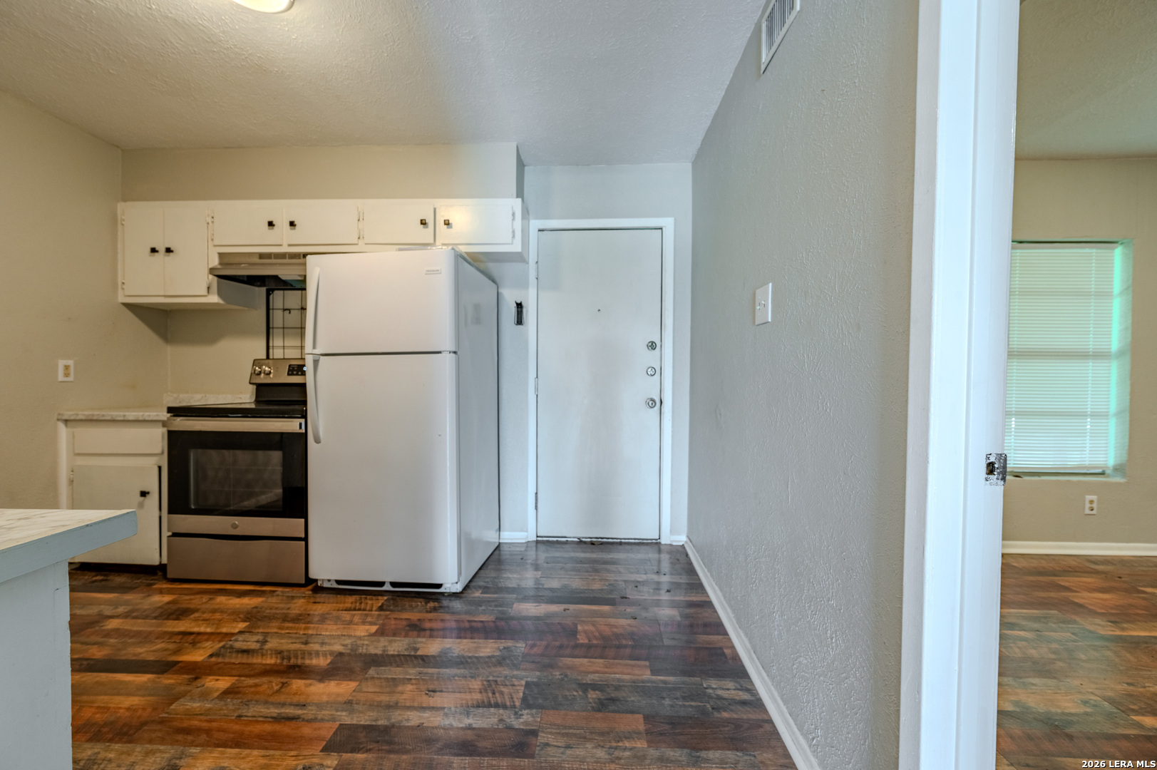 732 W ALICE AVE, photo 8