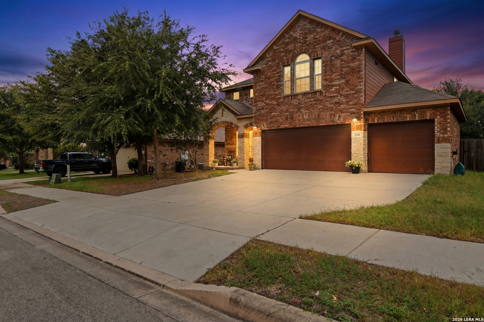 2925 Mistywood Ln
