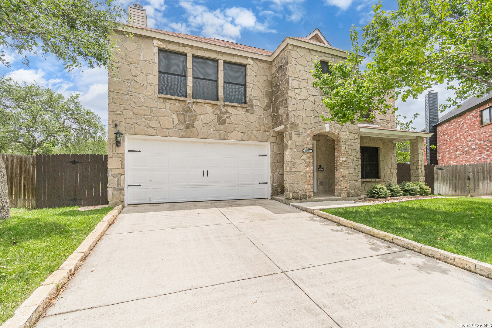 11907 Altamonte Oaks Listing Cover Image