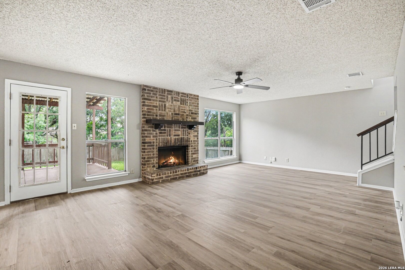 18030 Summer Knoll Dr, San Antonio, TX 78258