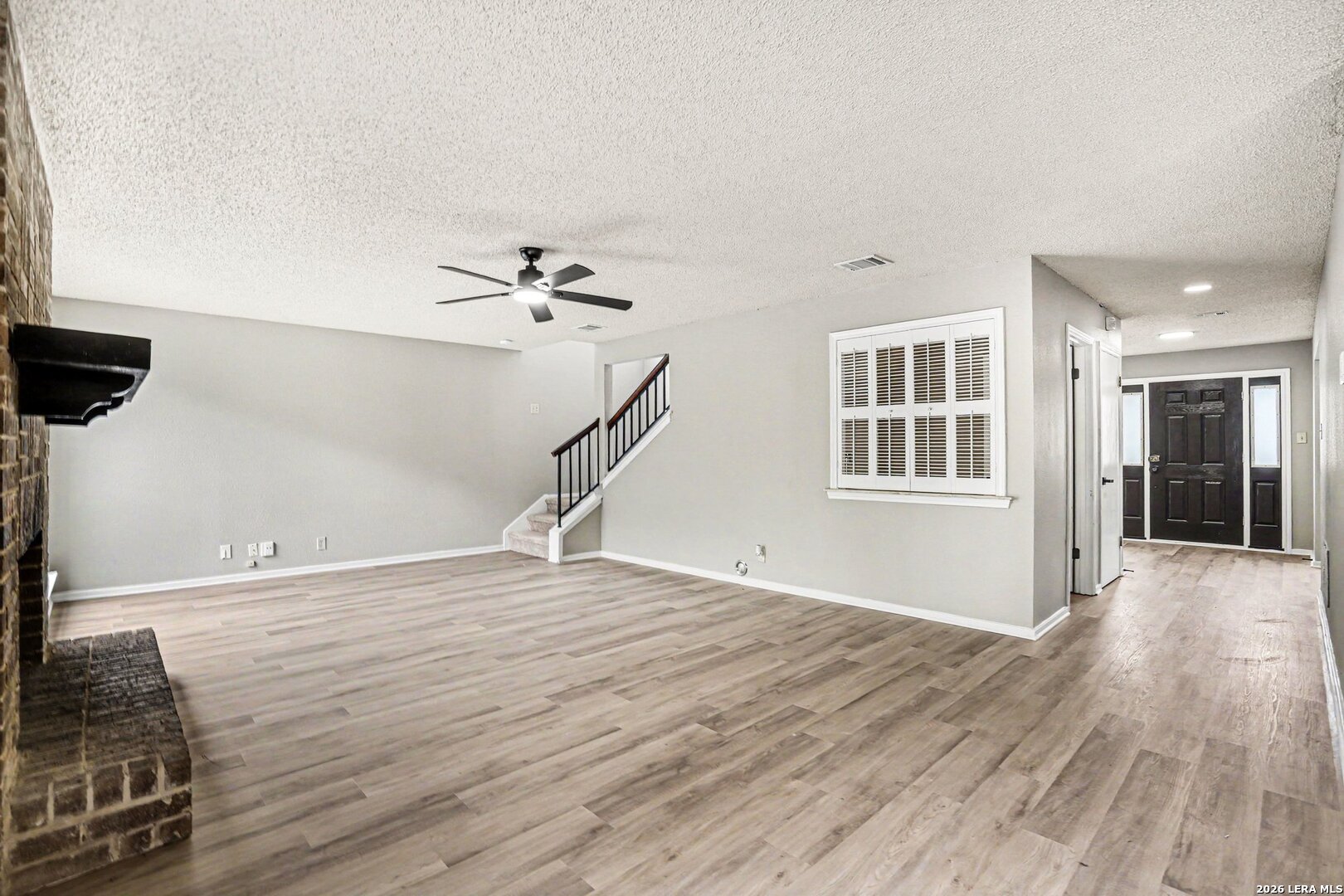 18030 Summer Knoll Dr, San Antonio, TX 78258