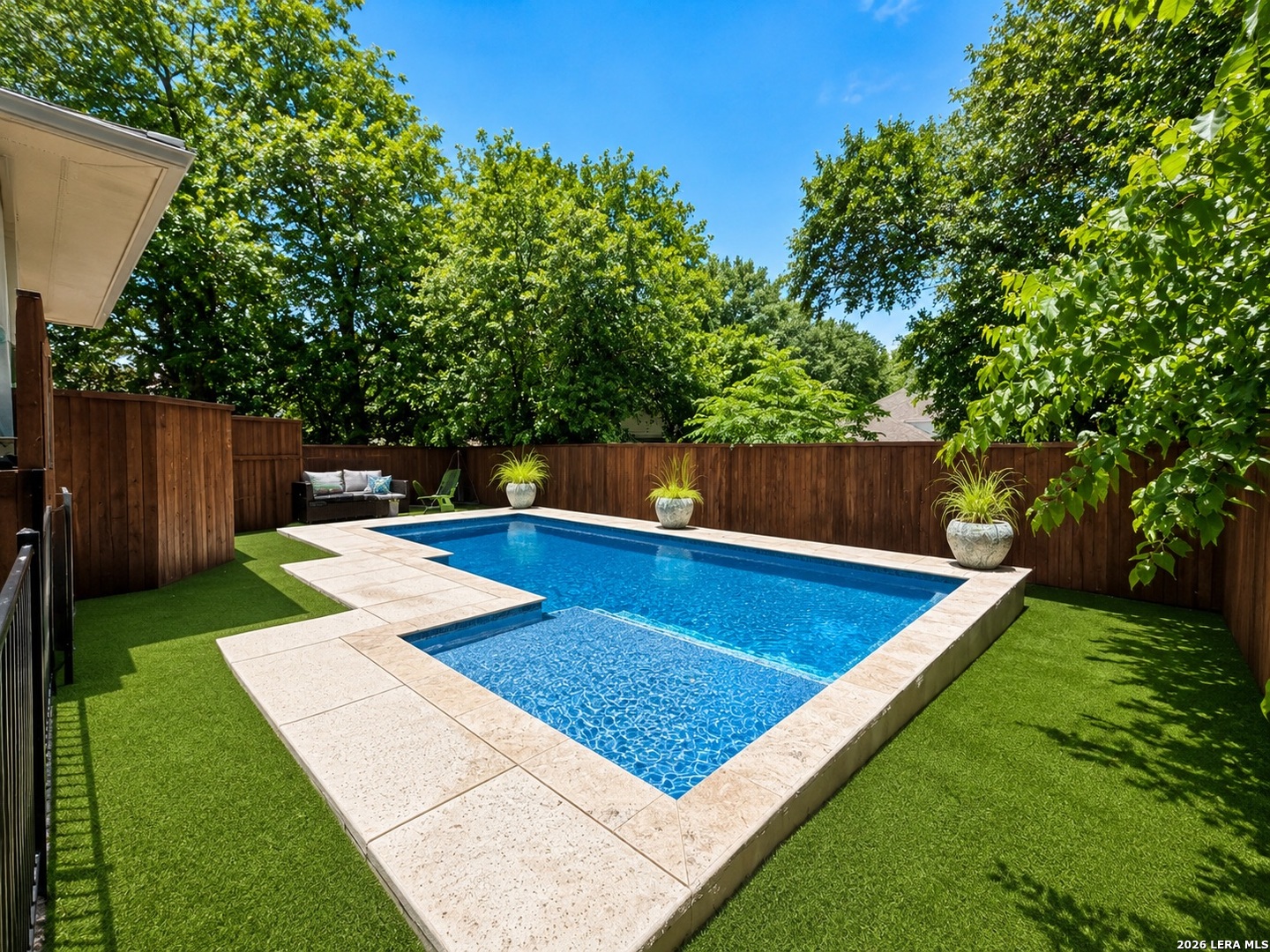 109 Zambrano Rd, Terrell Hills, TX 78209