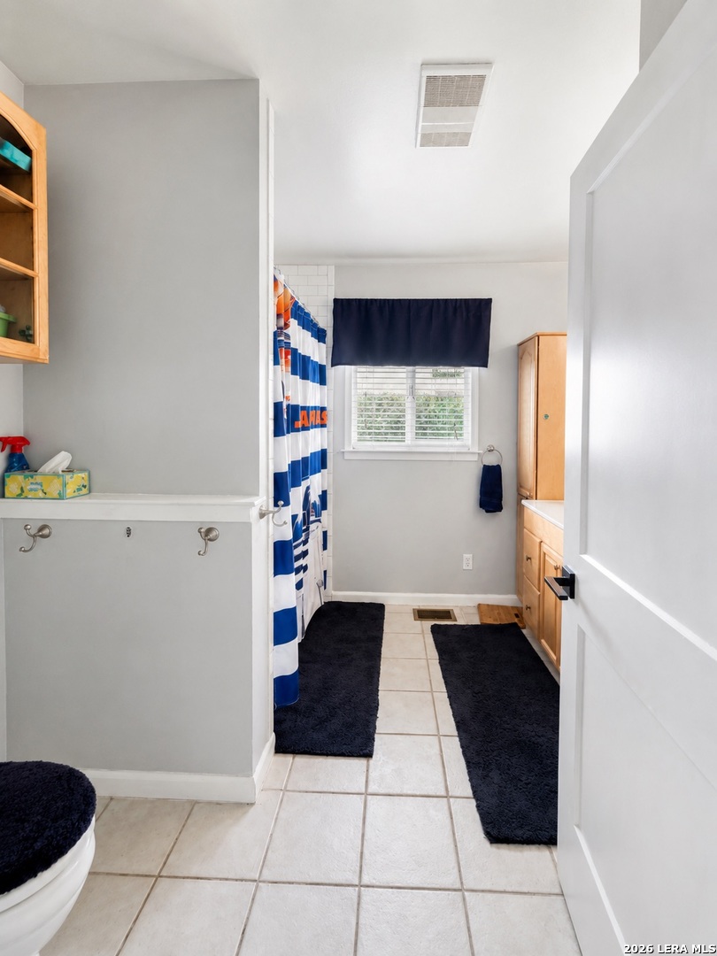 109 Zambrano Rd, Terrell Hills, TX 78209