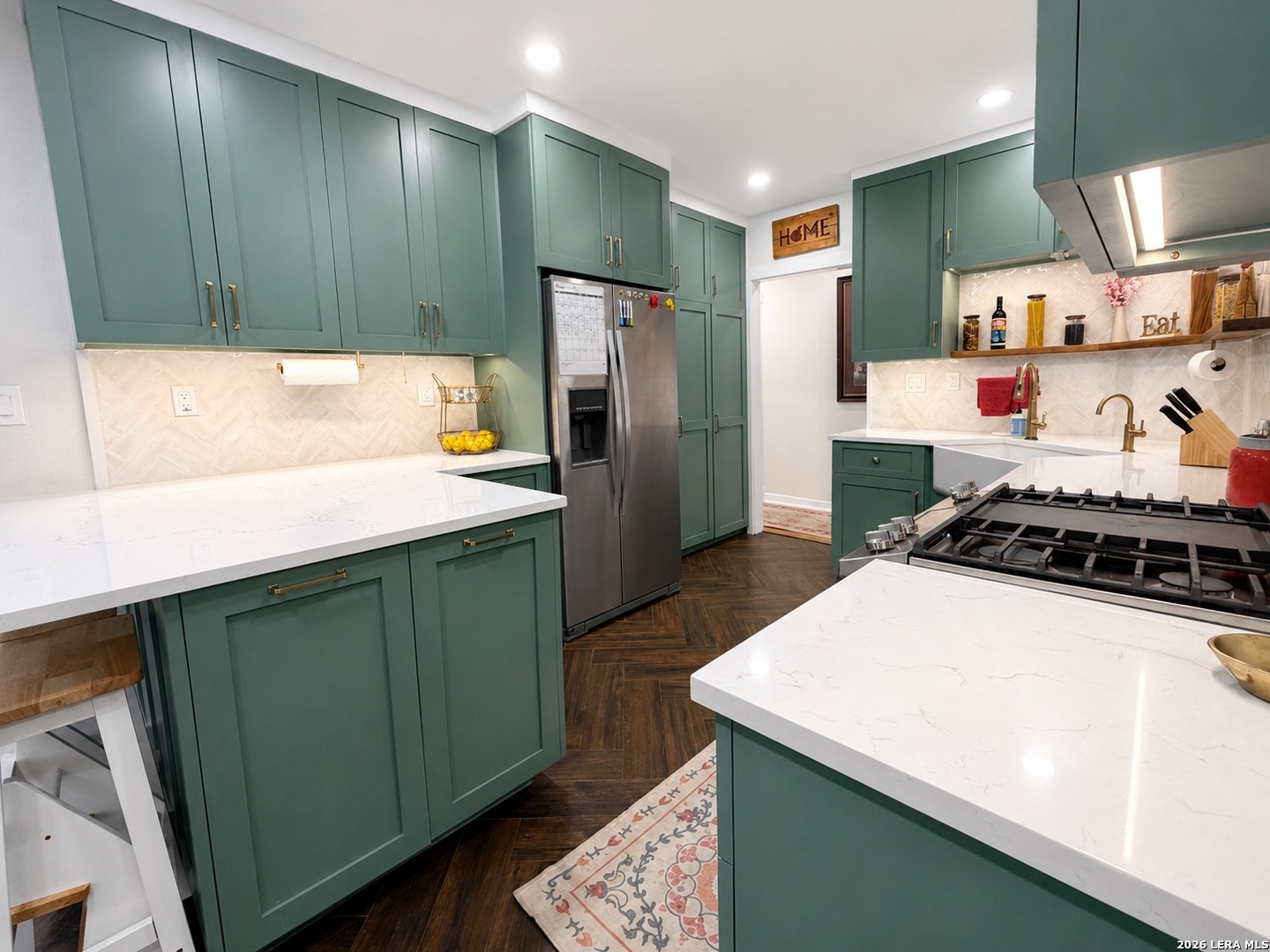 109 Zambrano Rd, Terrell Hills, TX 78209