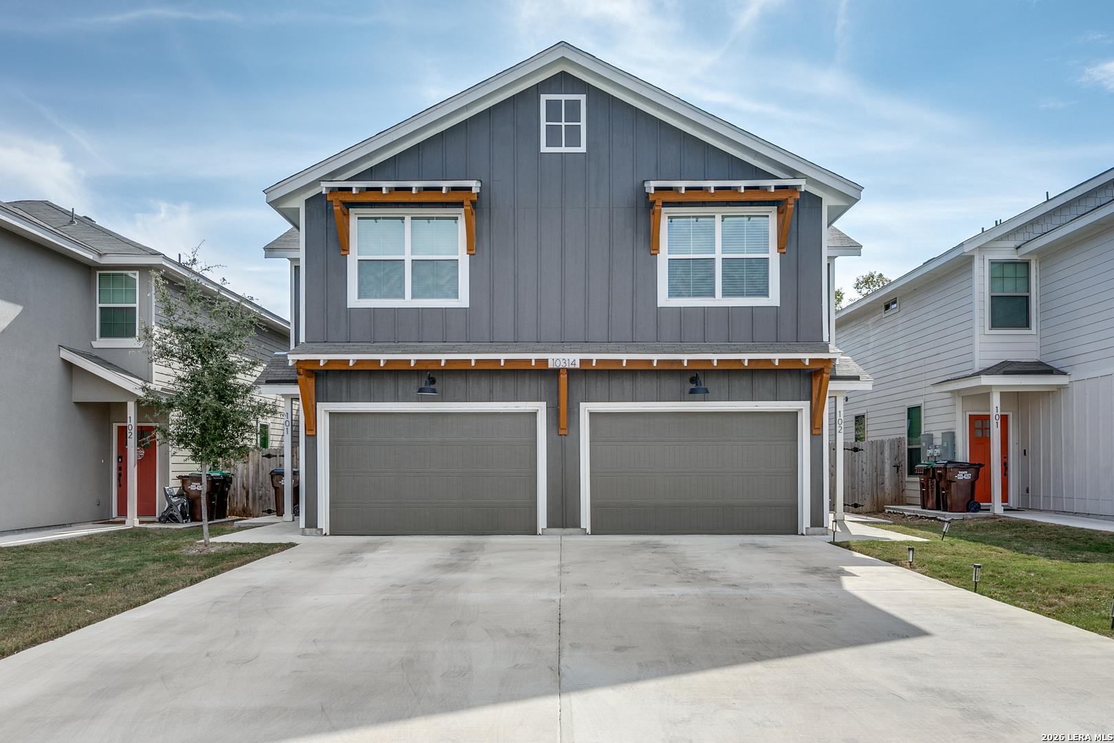10314 Lynwood Vlg Listing Cover Image