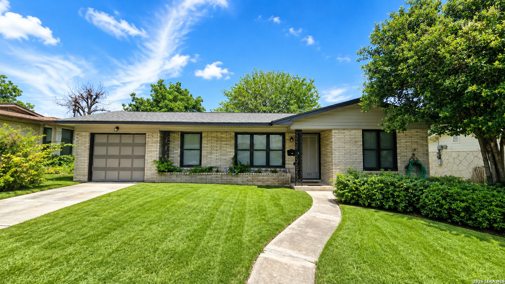 463 Cherry Ridge Dr Listing Cover Image