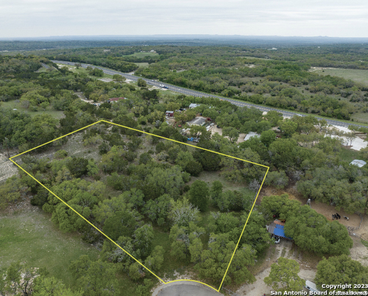 1590 Sandy Hill Listing Cover Image