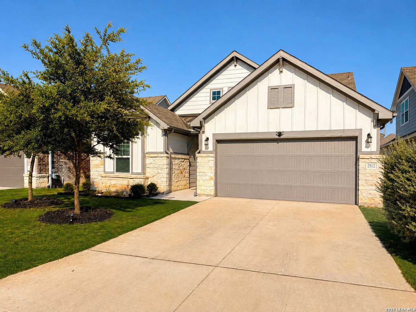 27122 Quartz Way Listing Cover Image
