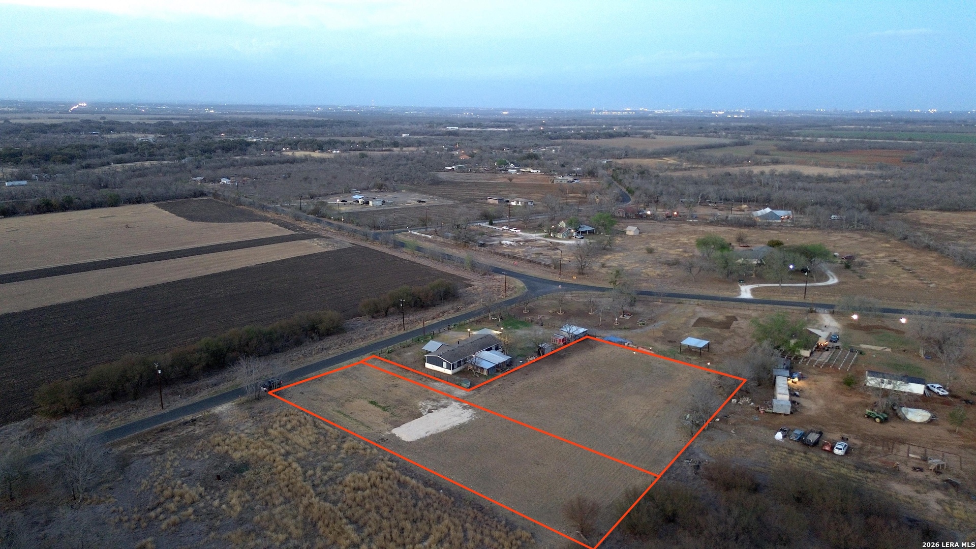 11446 Hollowell Rd, Atascosa, TX 78002