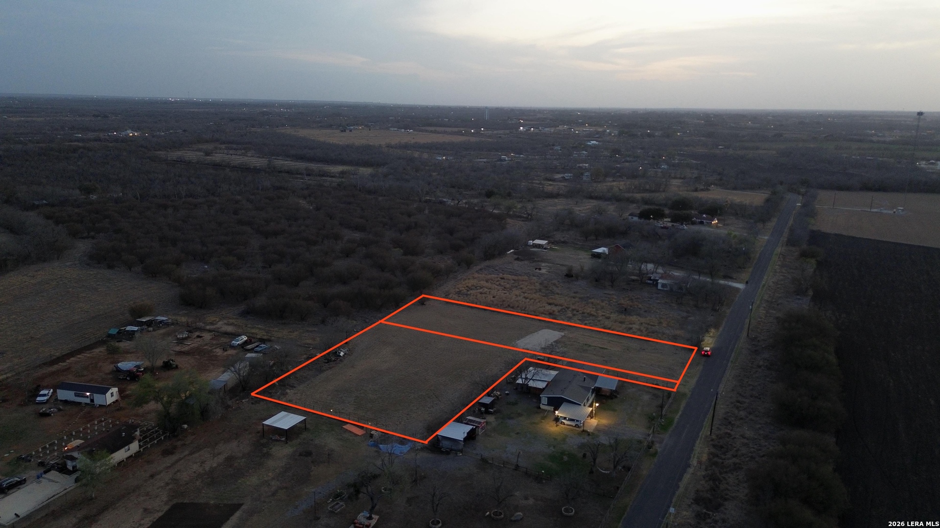 11446 Hollowell Rd, Atascosa, TX 78002