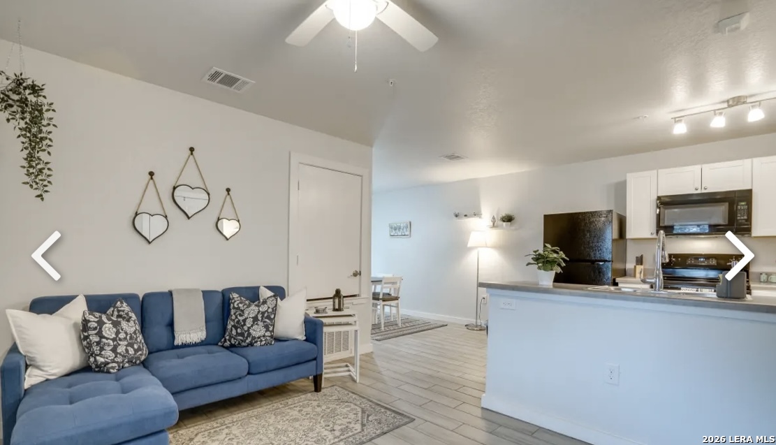6423 Melissa Ann Listing Cover Image