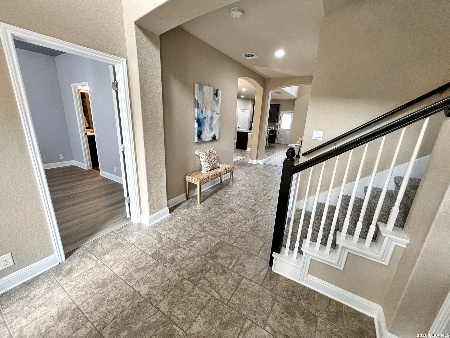 Entry/Foyer