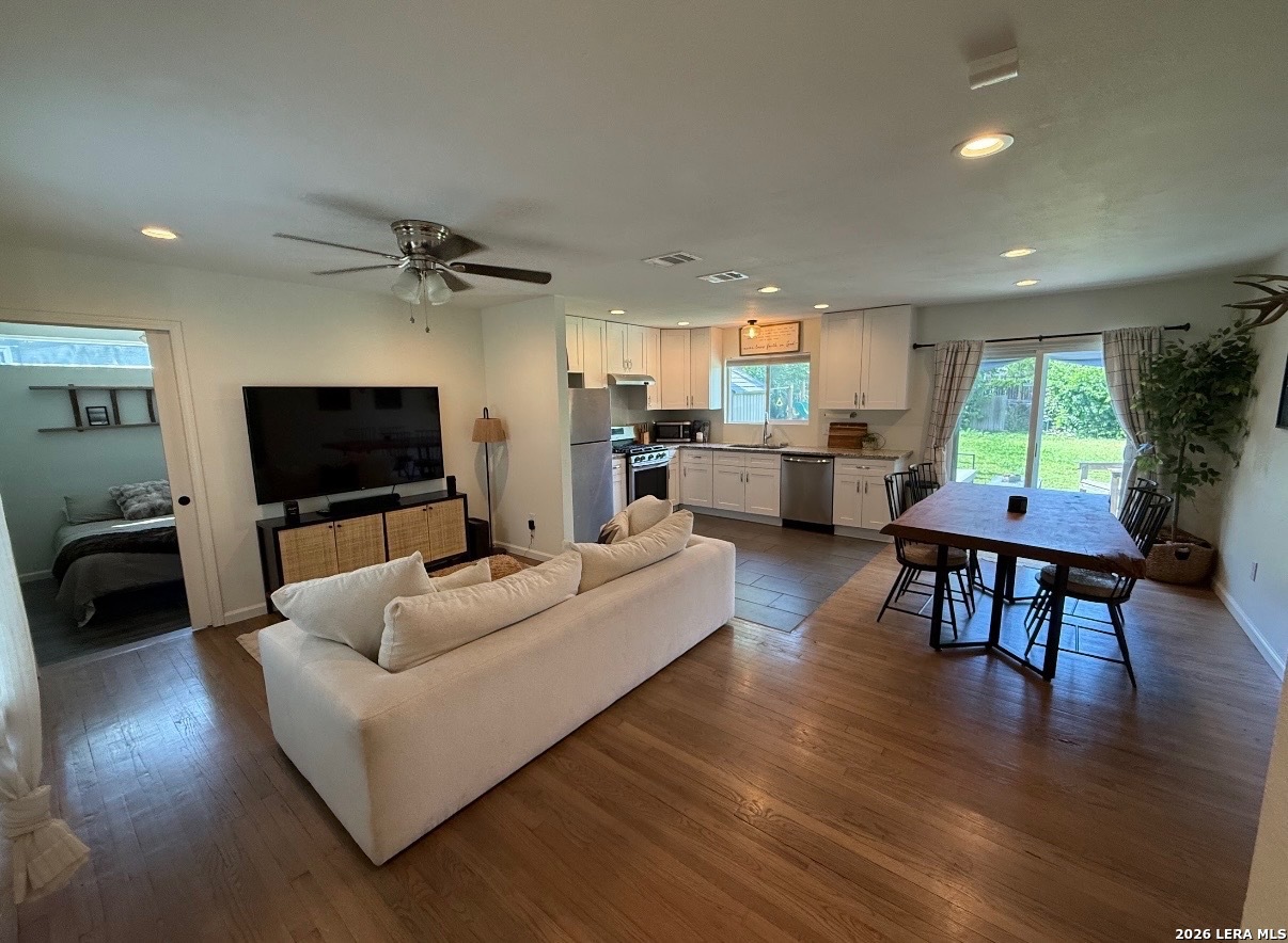 115 Addax Dr. Listing Cover Image