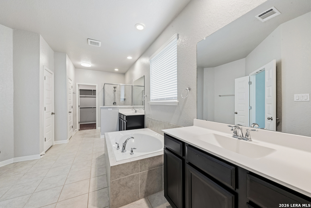 Photo 4 of Single family home for sale at 12807 Perdido Grove, San Antonio, TX 78253 | MLS# 1971225 | Listing updated on 2026-09-24