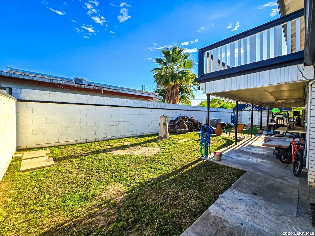 2199 HILLCREST BLVD, photo 9