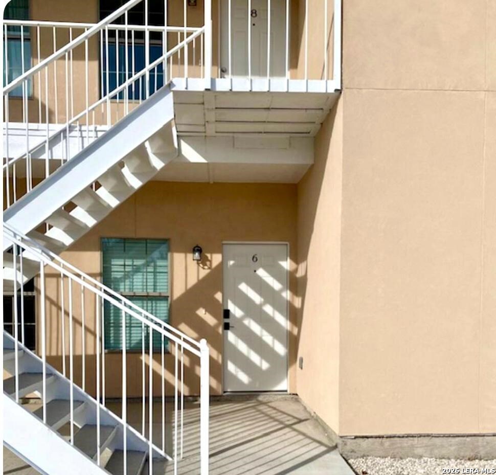 2nd image of 391 Riverside Dr Unit #6 #6, Eagle Pass, TX 78852 | MLS# 1979481