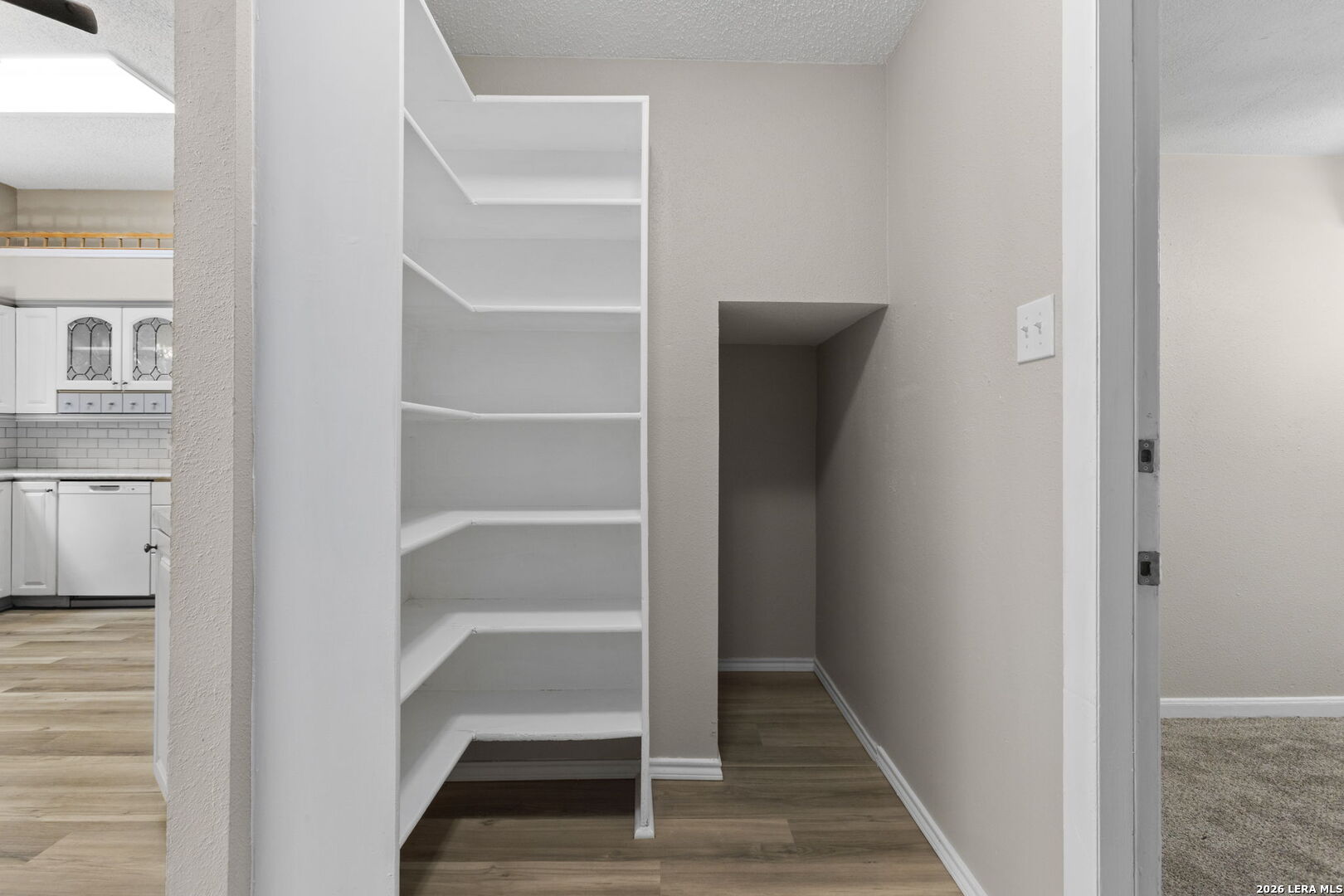 6146 VALLEY CLF, San Antonio, TX 78250