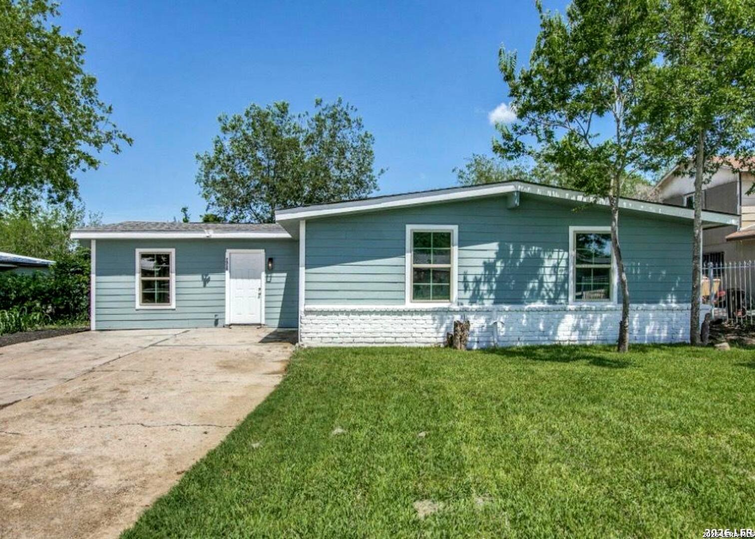 7518 Sleepy Valley Dr Listing Cover Image