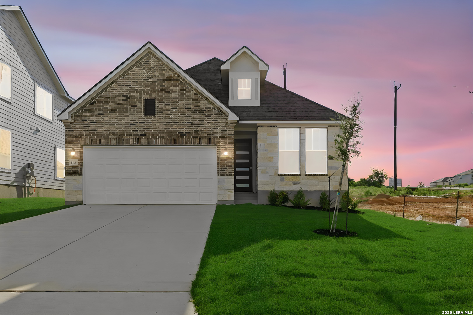 114 Scott Square Listing Cover Image