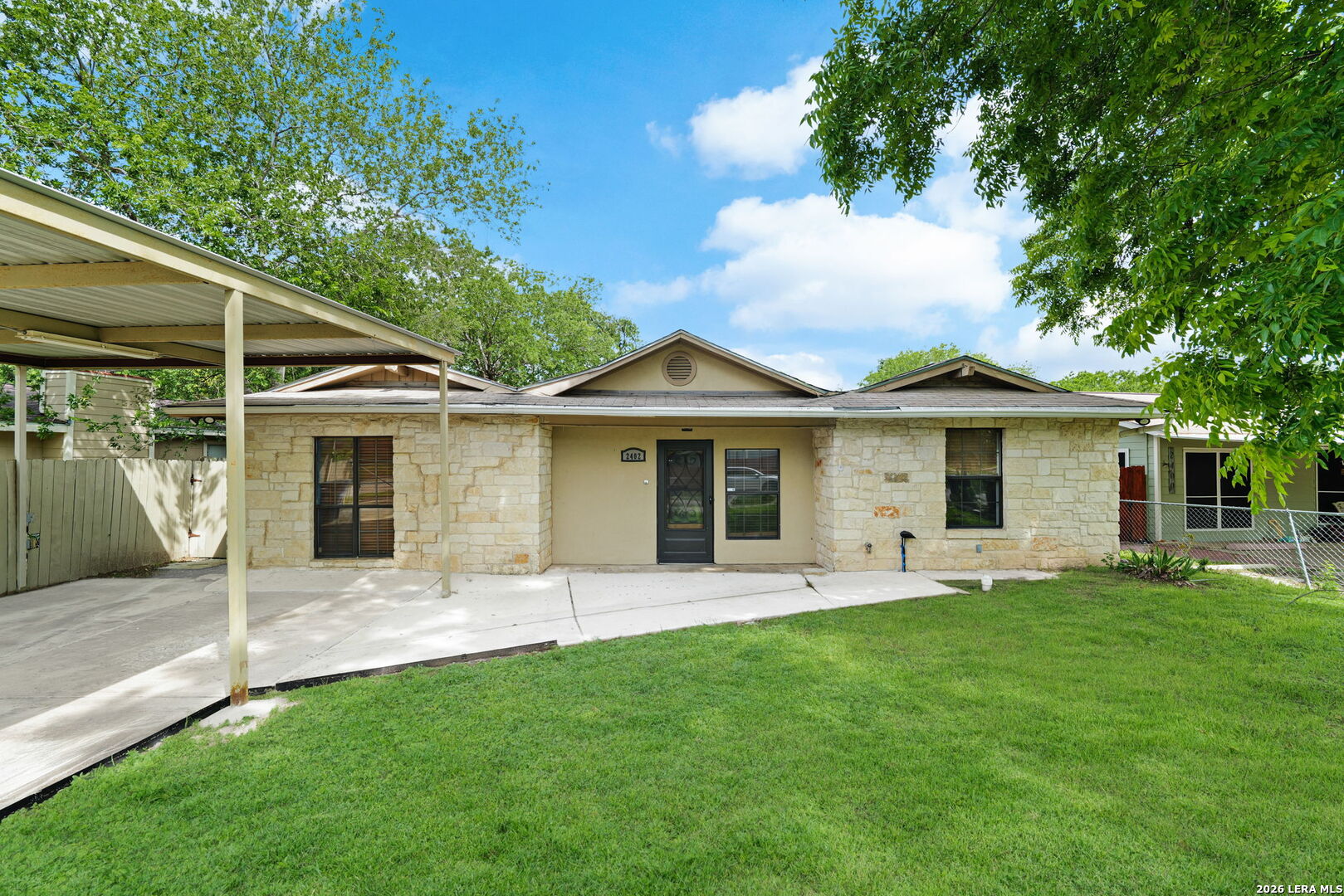 2402 Lake Louise Dr Listing Cover Image