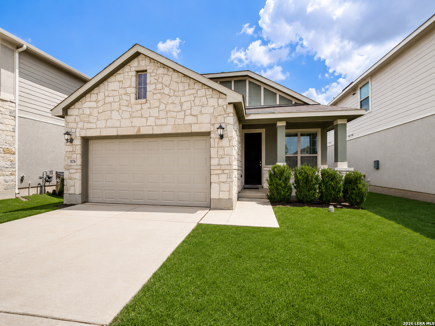 12939 Staubach Listing Cover Image