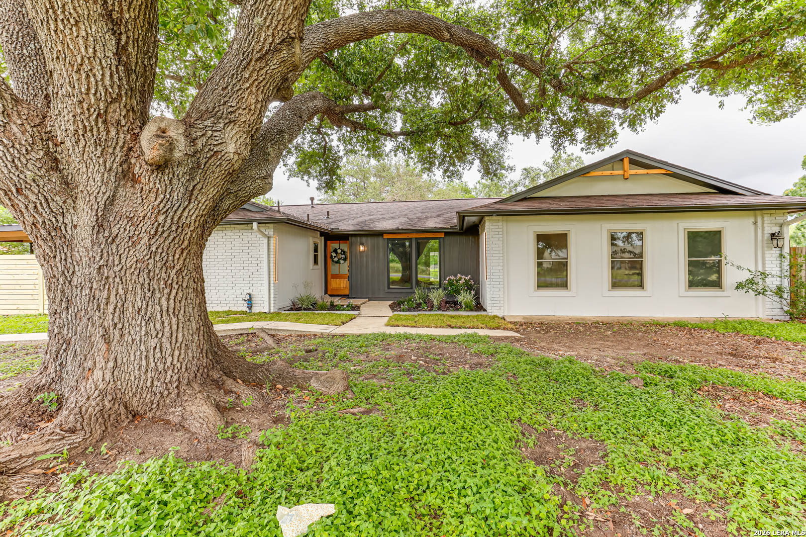 8708 Geronimo Dr Listing Cover Image