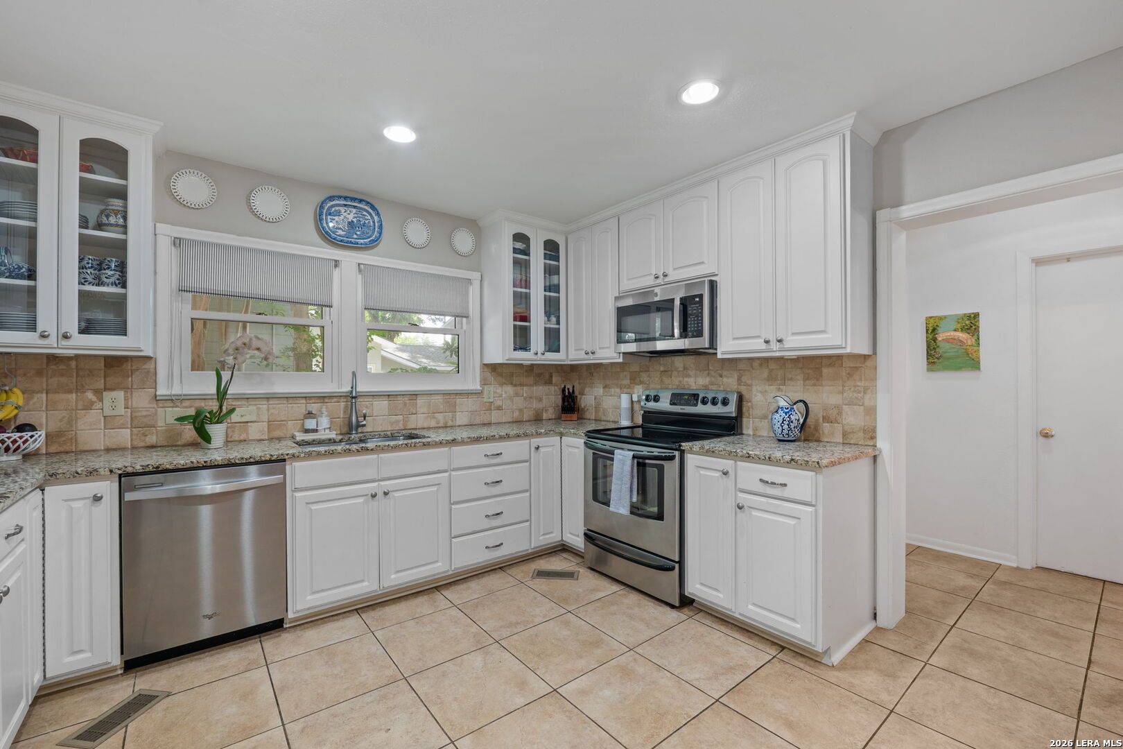 405 CANTERBURY HILL ST, San Antonio, TX 78209