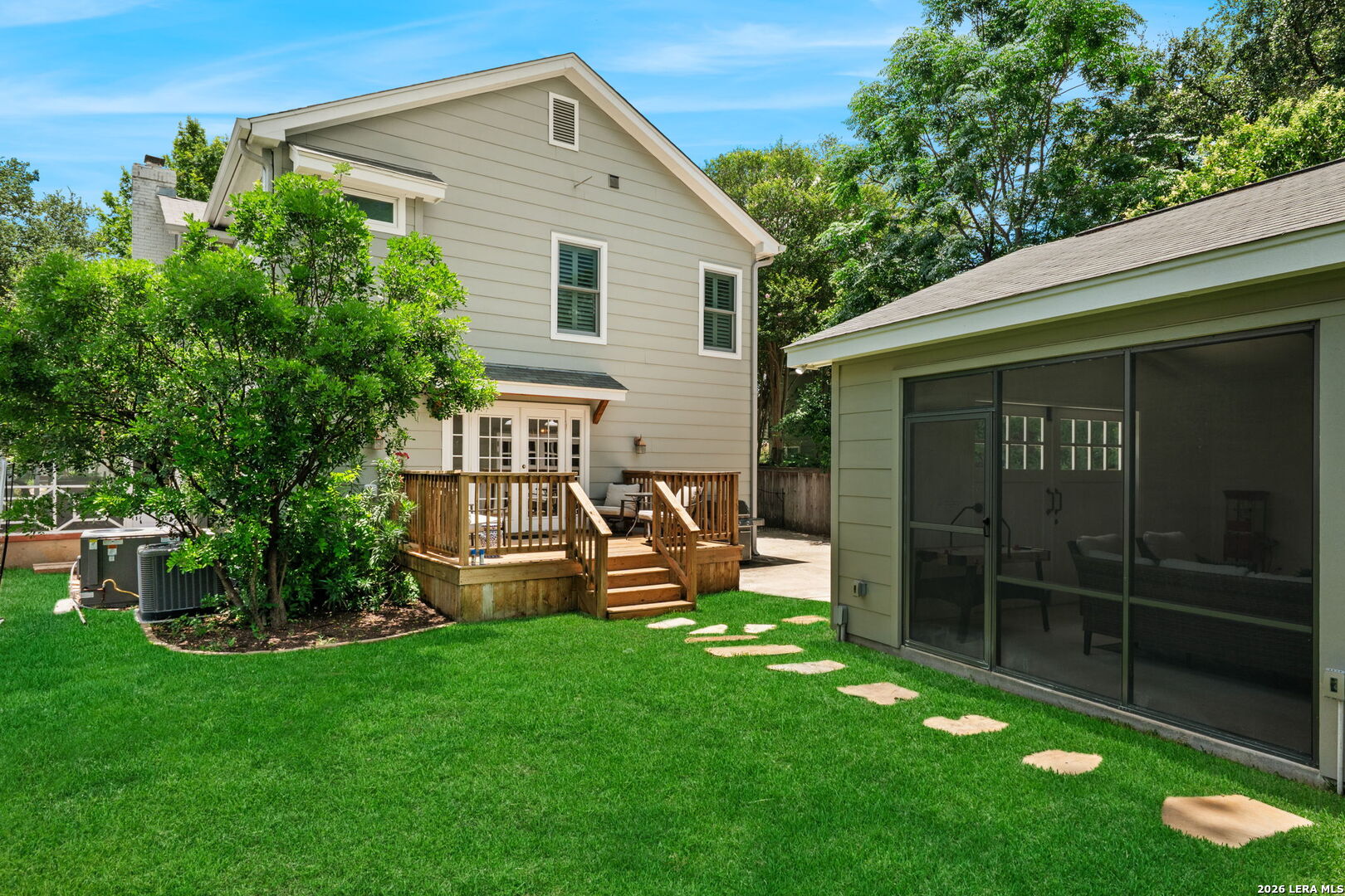 405 CANTERBURY HILL ST, San Antonio, TX 78209
