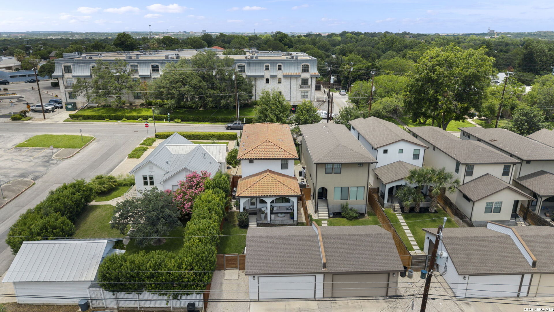 334 E Olmos Dr., Olmos Park, TX 78212