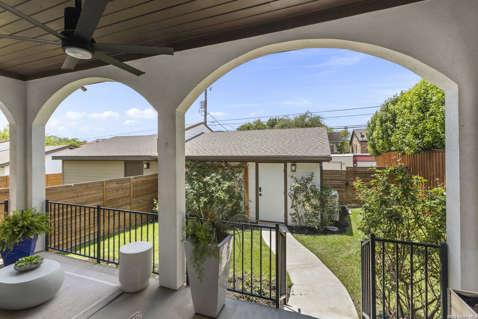 334 E Olmos Dr., Olmos Park, TX 78212