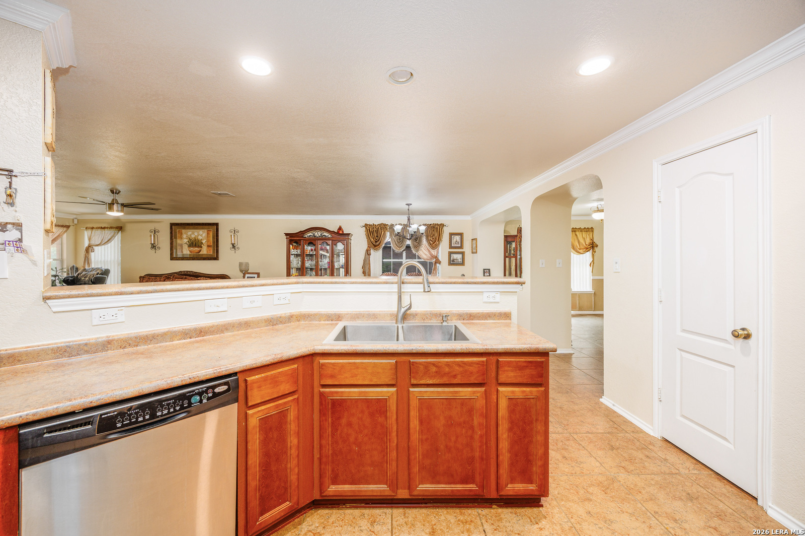 1302 Sun Garden, San Antonio, TX 78245