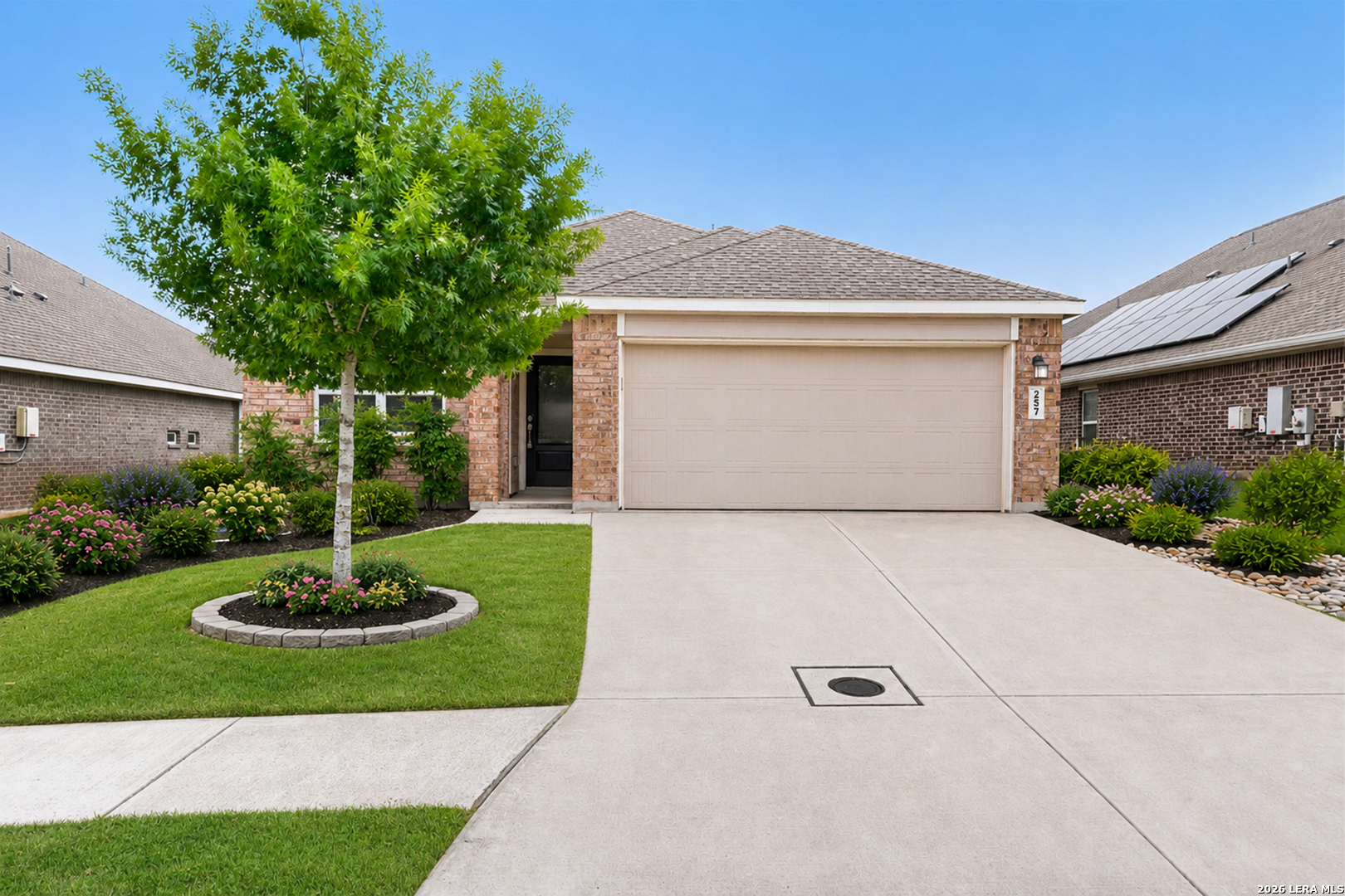 257 Holland Park Listing Cover Image