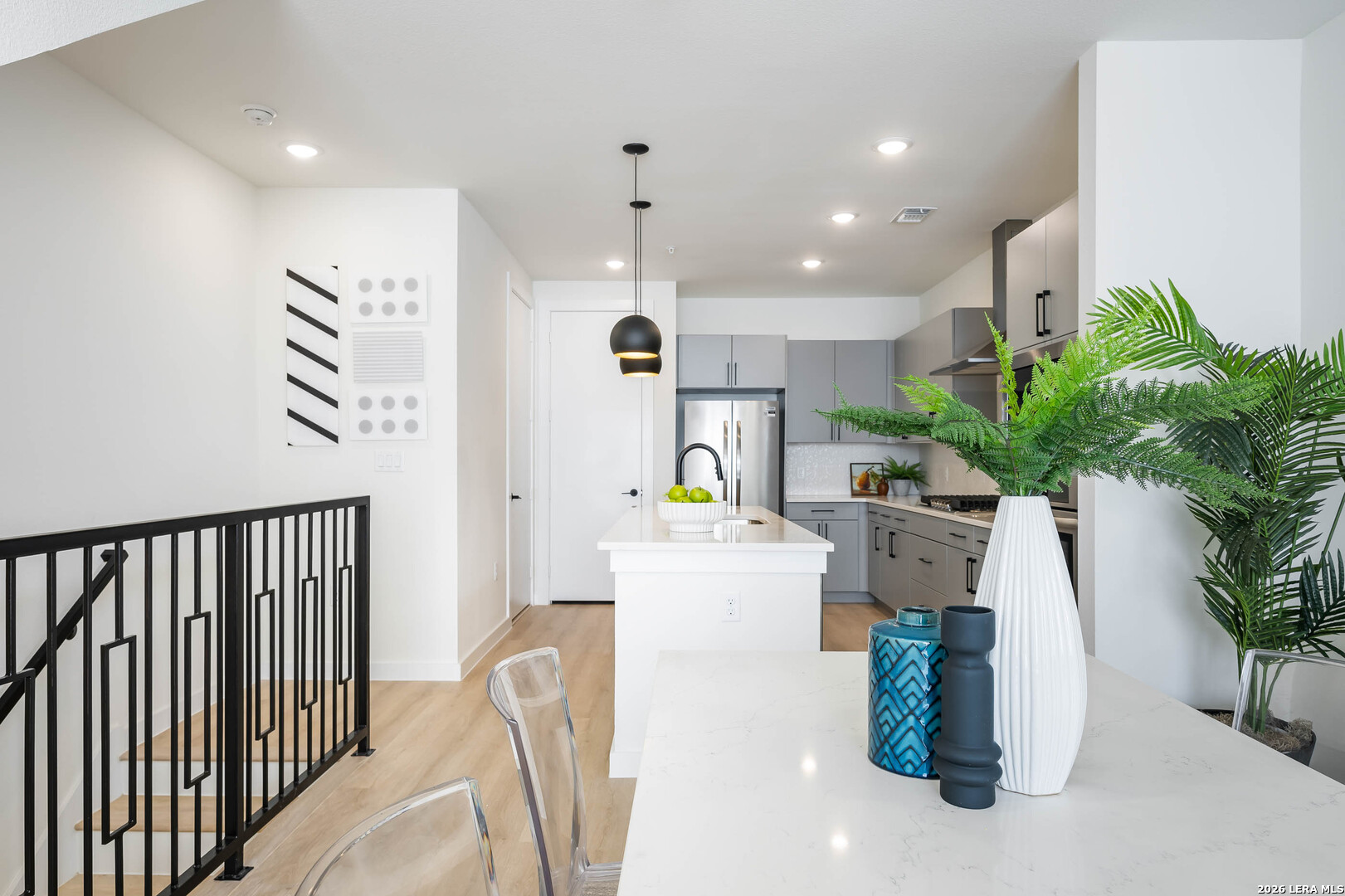 719 E Locust, #2112, San Antonio, TX 78212