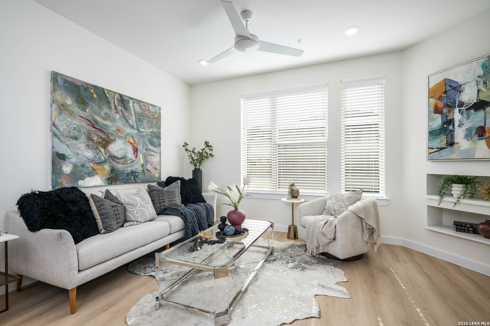 719 E Locust, #2112, San Antonio, TX 78212