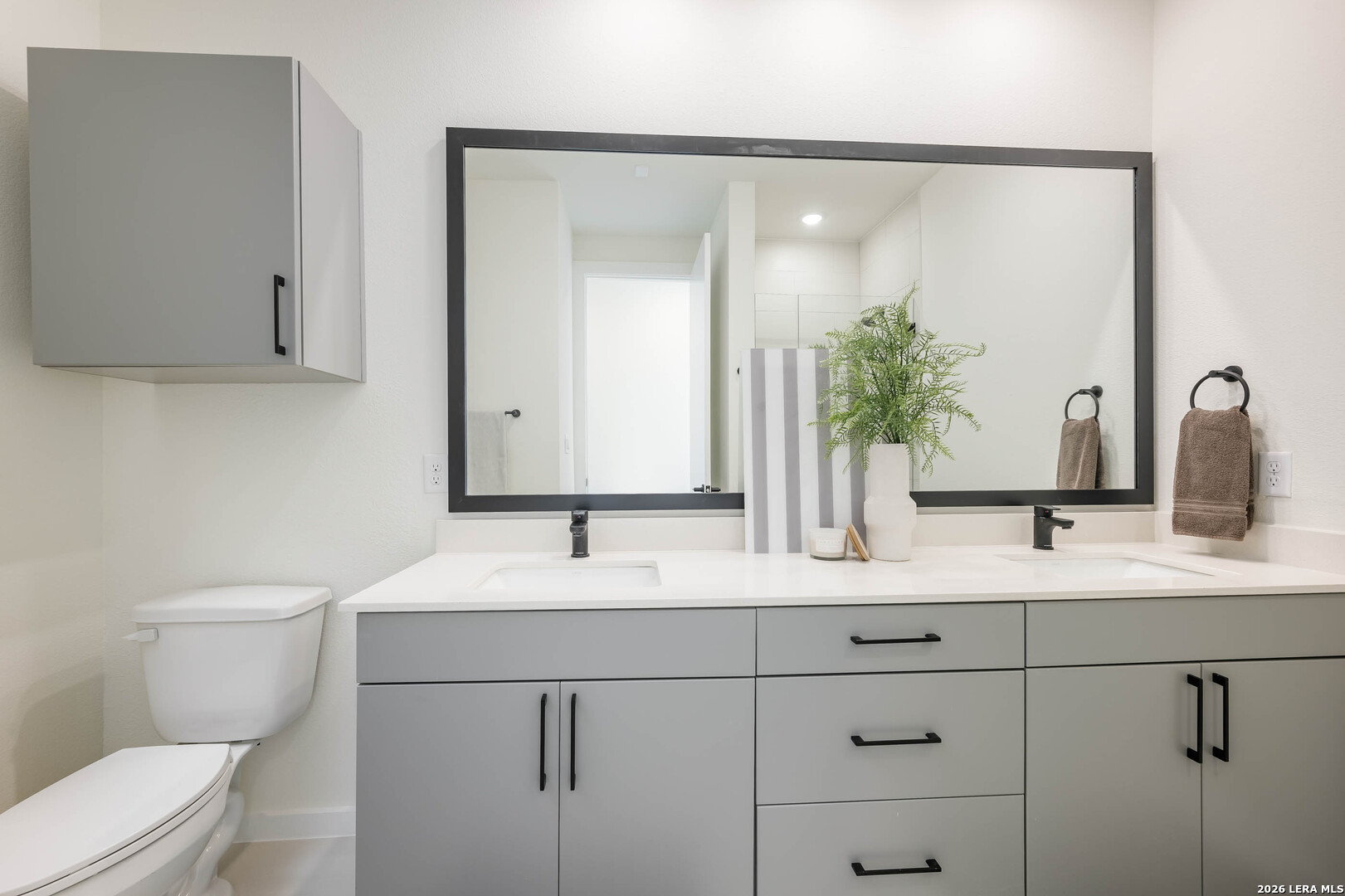 719 E Locust, #2112, San Antonio, TX 78212