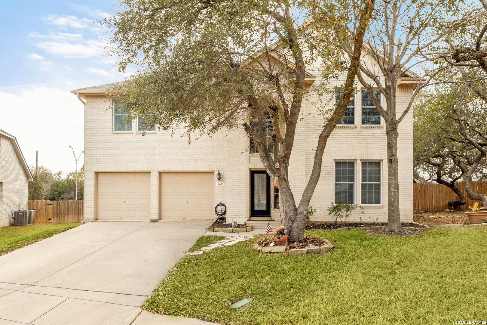 2854 Lakehills Listing Cover Image