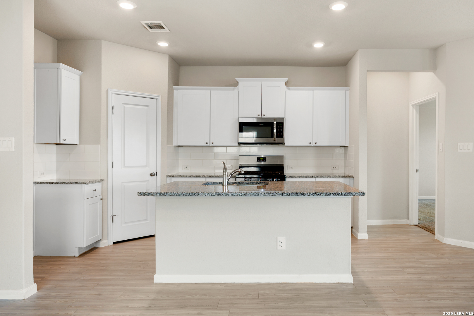 14011 Feed Park, San Antonio, TX 78252