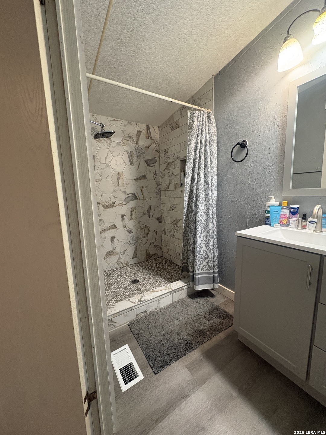 274 UTE TRL, Bandera, TX 78003