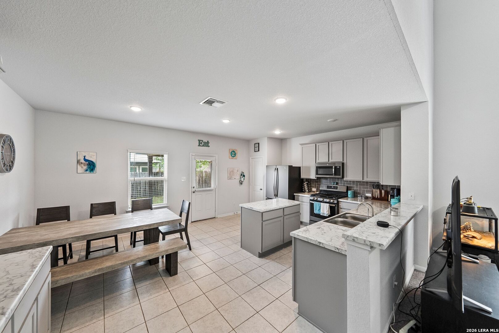 8908 Portobello Way, Converse, TX 78109