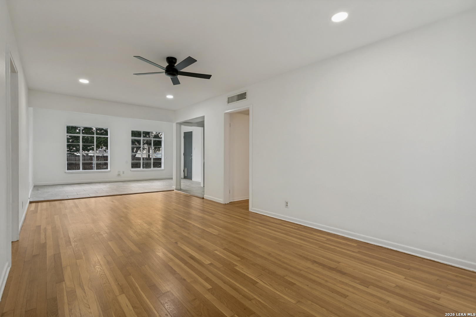 Photo 4 of Single family home for sale at 707 Sumner Dr, San Antonio, TX 78209 | MLS# 1992050 | Listing updated on 2026-09-23