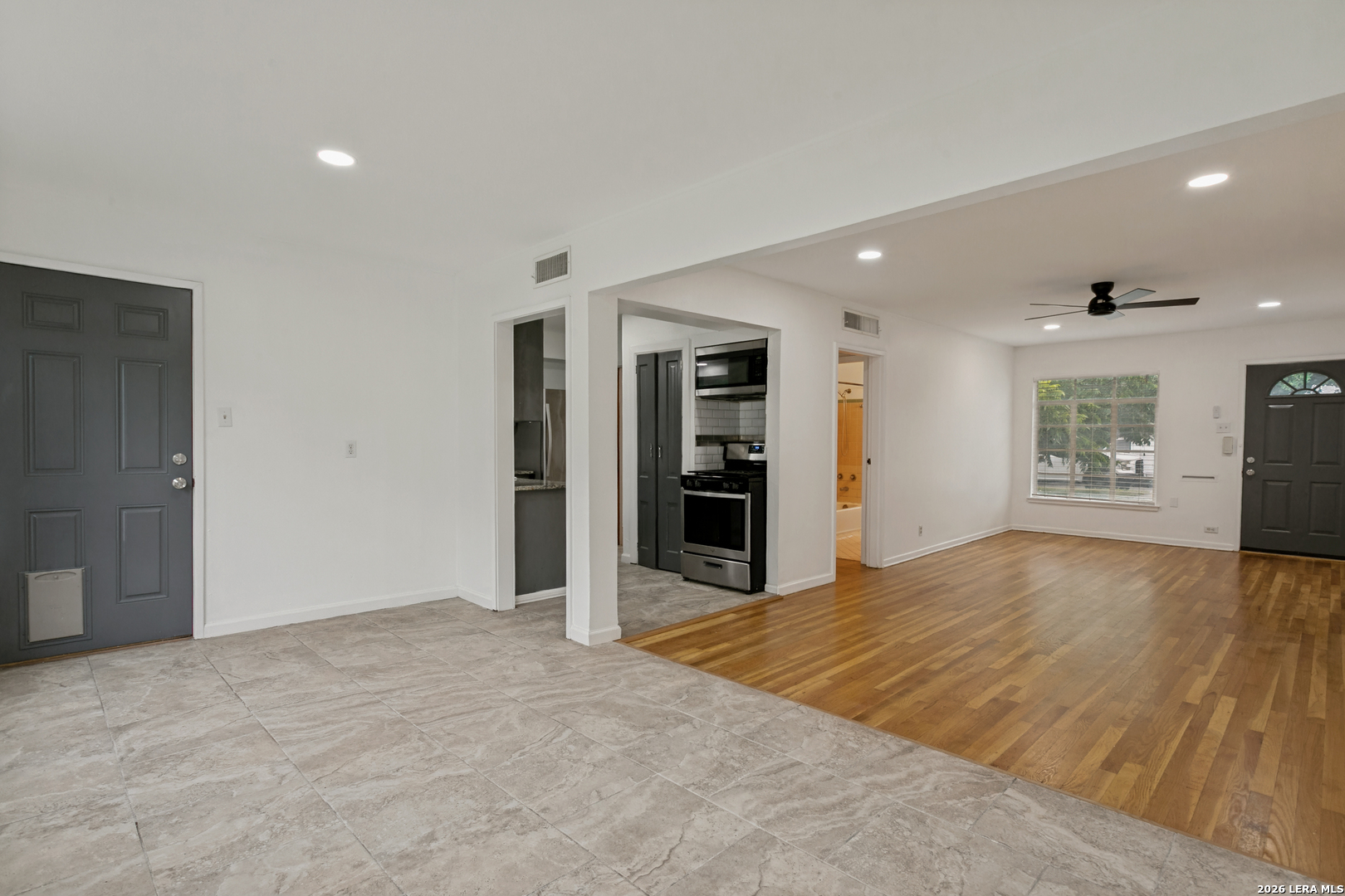 Photo 2 of Single family home for sale at 707 Sumner Dr, San Antonio, TX 78209 | MLS# 1992050 | Listing updated on 2026-09-23