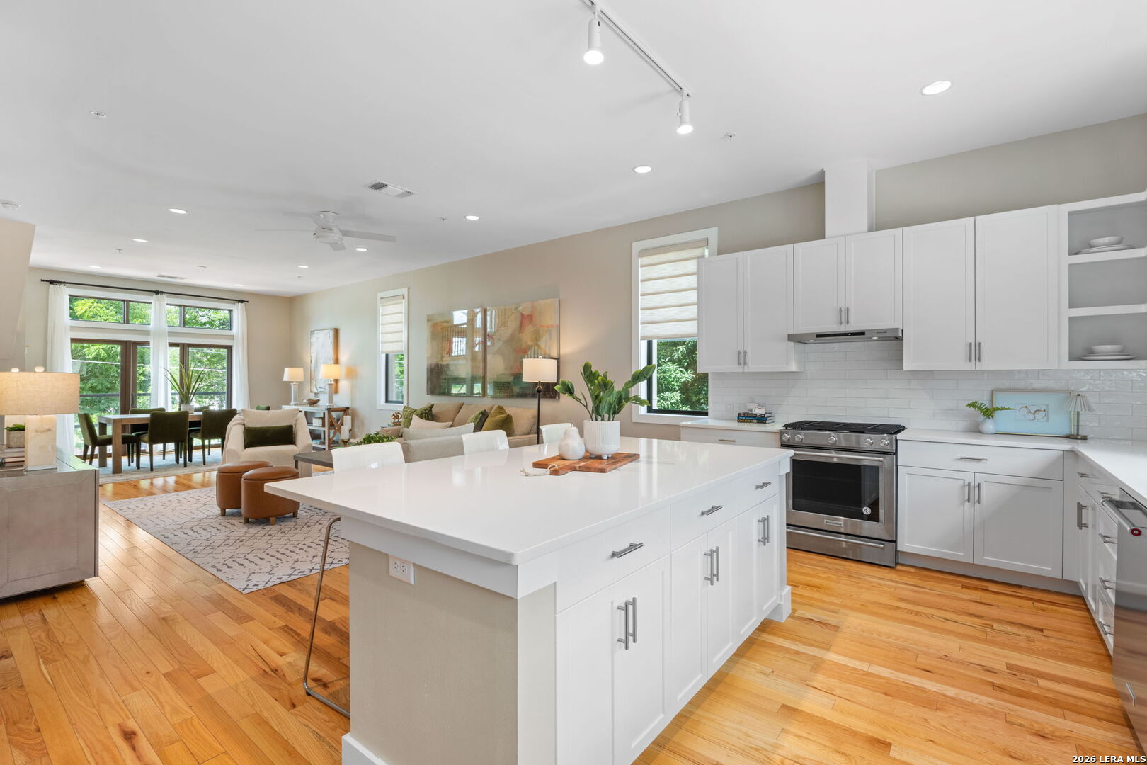 318 W GRAYSON ST, #101, San Antonio, TX 78212