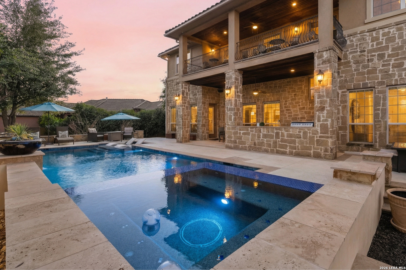 3827 Luz Del Faro Listing Cover Image