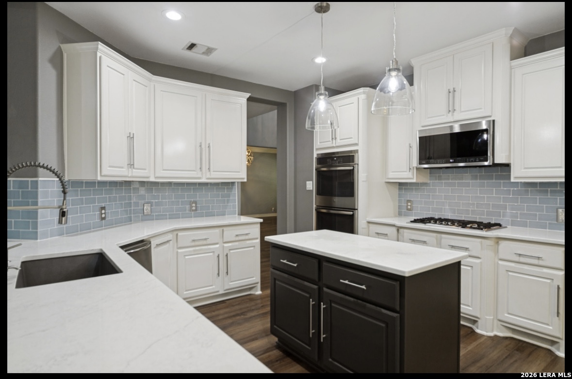 27 Stonewall Bend, San Antonio, TX 78256