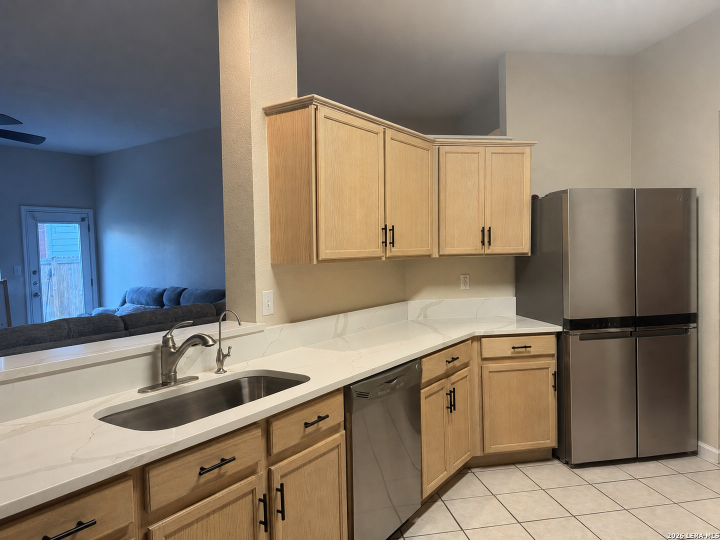 1136 BERRY CREEK DR, Schertz, TX 78154