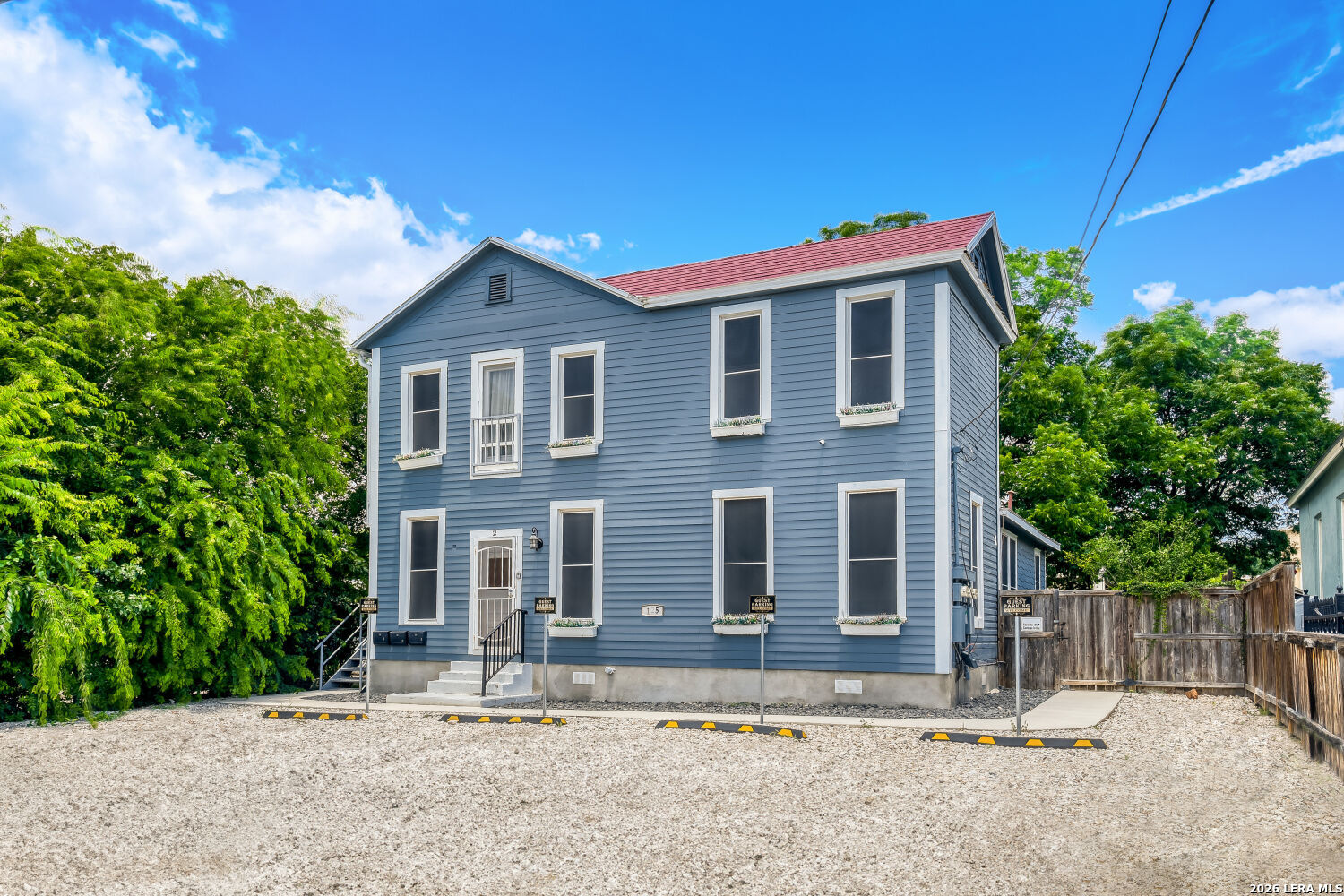 125 Paso Hondo Listing Cover Image