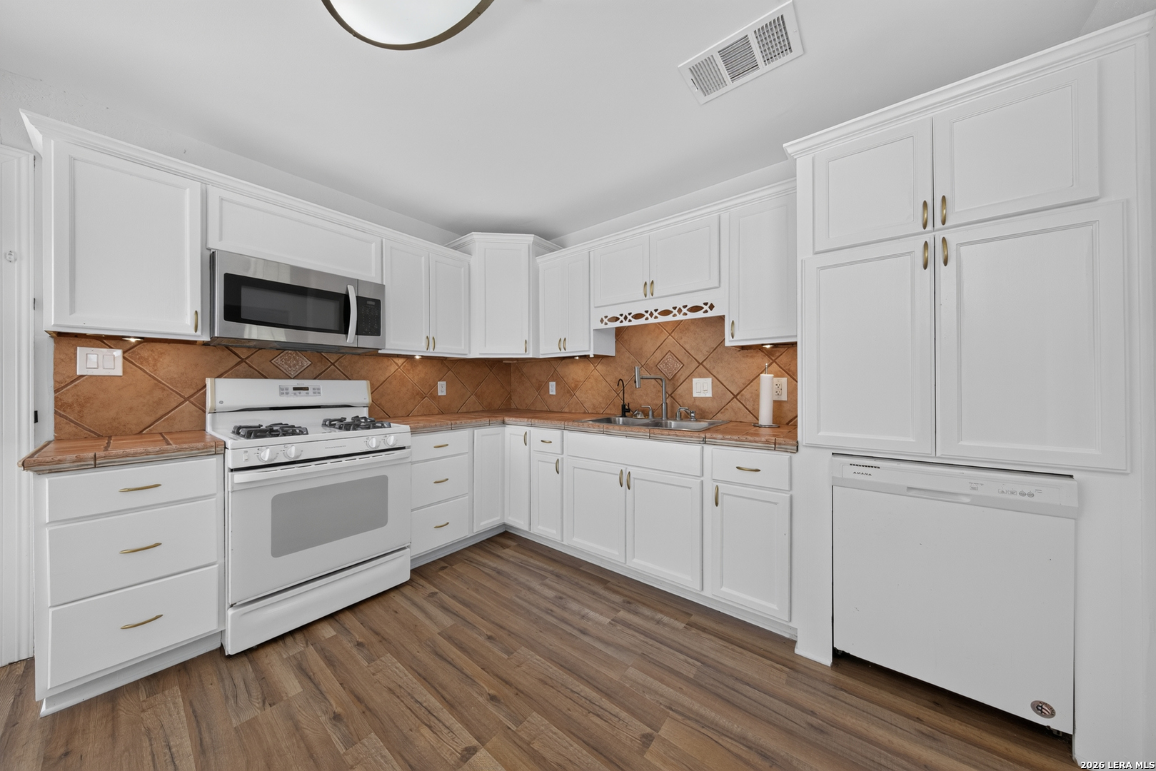 4811 GUADALAJARA DR, San Antonio, TX 78233