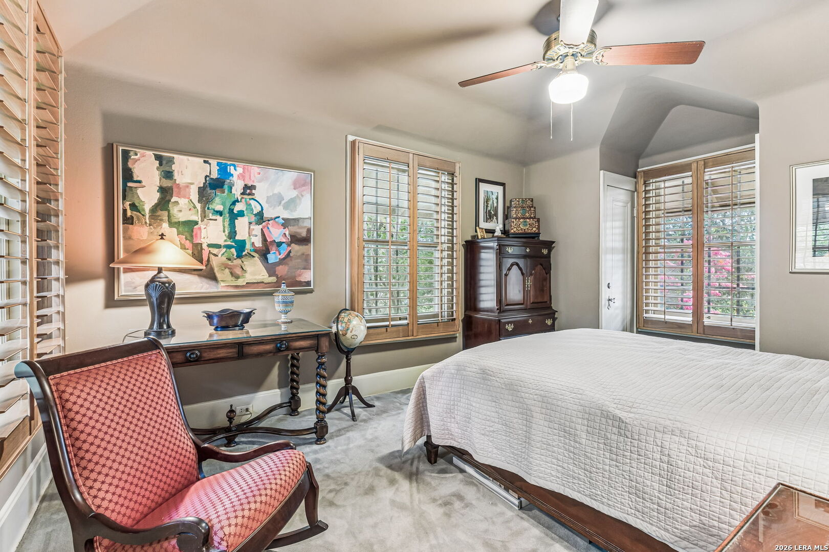 110 Geneseo Rd, Terrell Hills, TX 78209