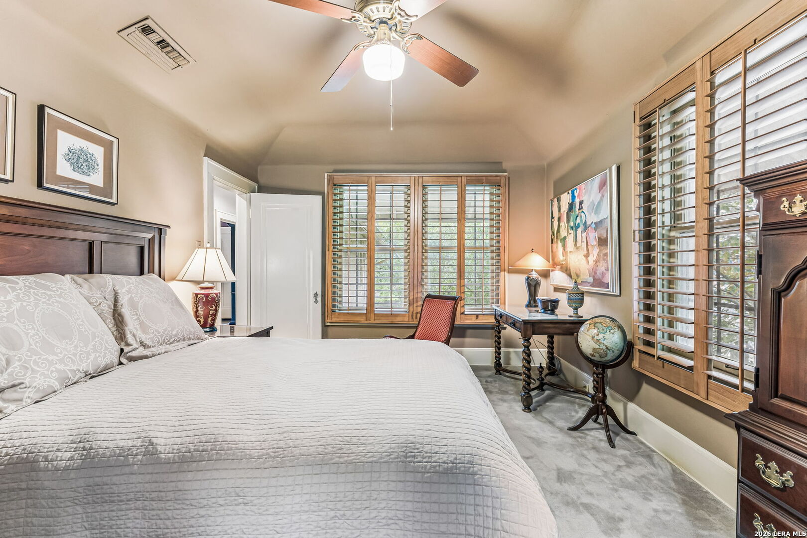 110 Geneseo Rd, Terrell Hills, TX 78209